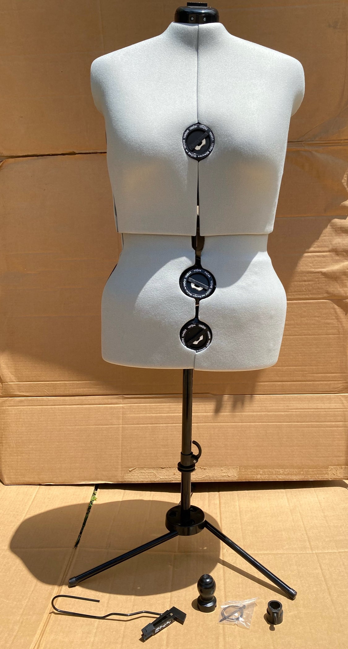 Dritz Twin-Fit Full-Figure Adjustable Dress Form Female Clothing Mannequin