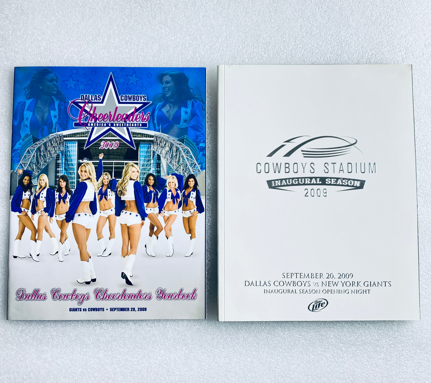 Dallas Cowboys Cheerleaders YearBook America's Sweethearts September 2009