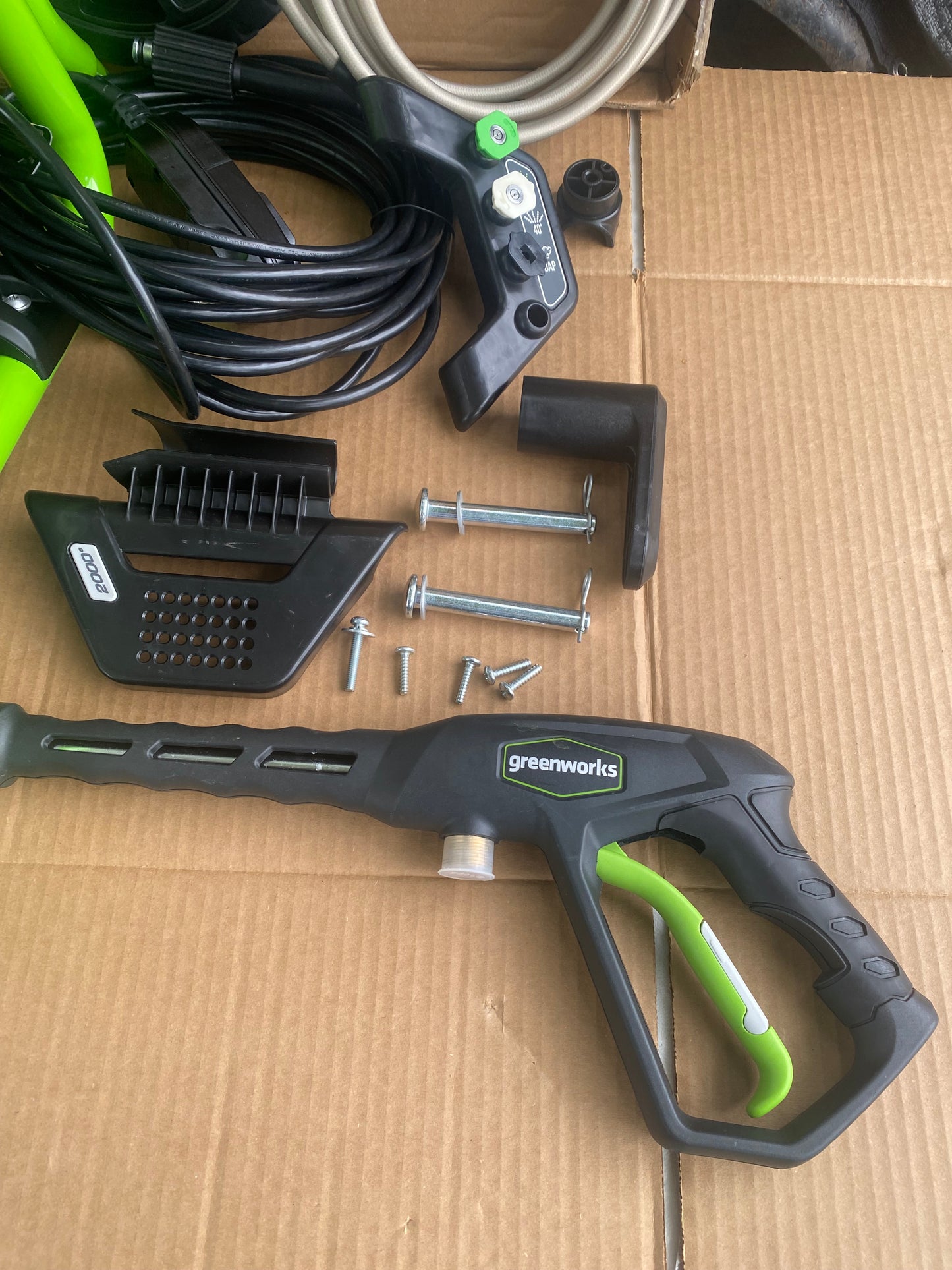 Greenworks 2000 PSI 1.1 GPM Max Electric Power Washer W/ 25°, 40° & Soap Nozzle
