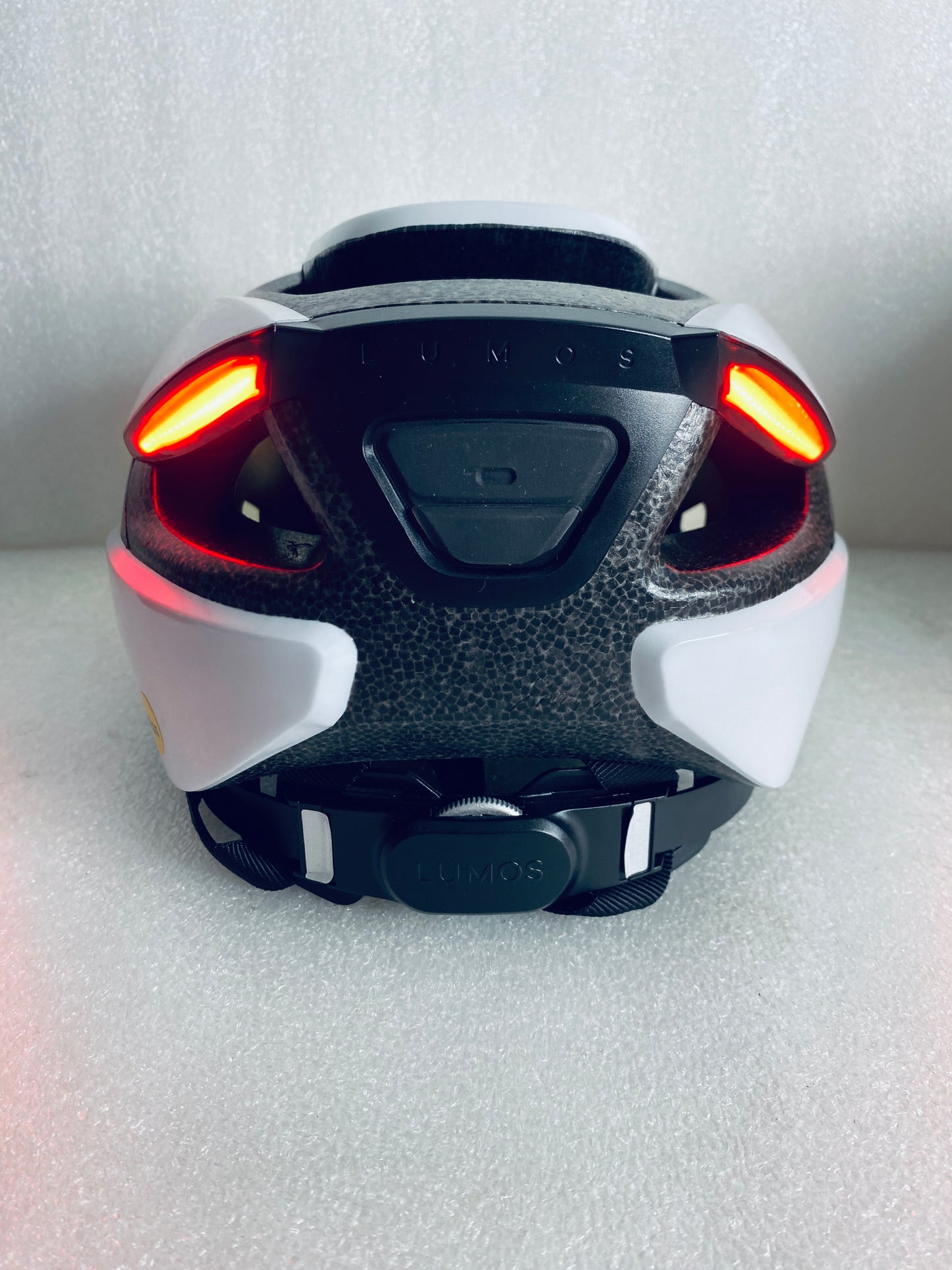 New Other Lumos Ultra Size M/L Bluetooth Jet White Smart Helmet With Remote