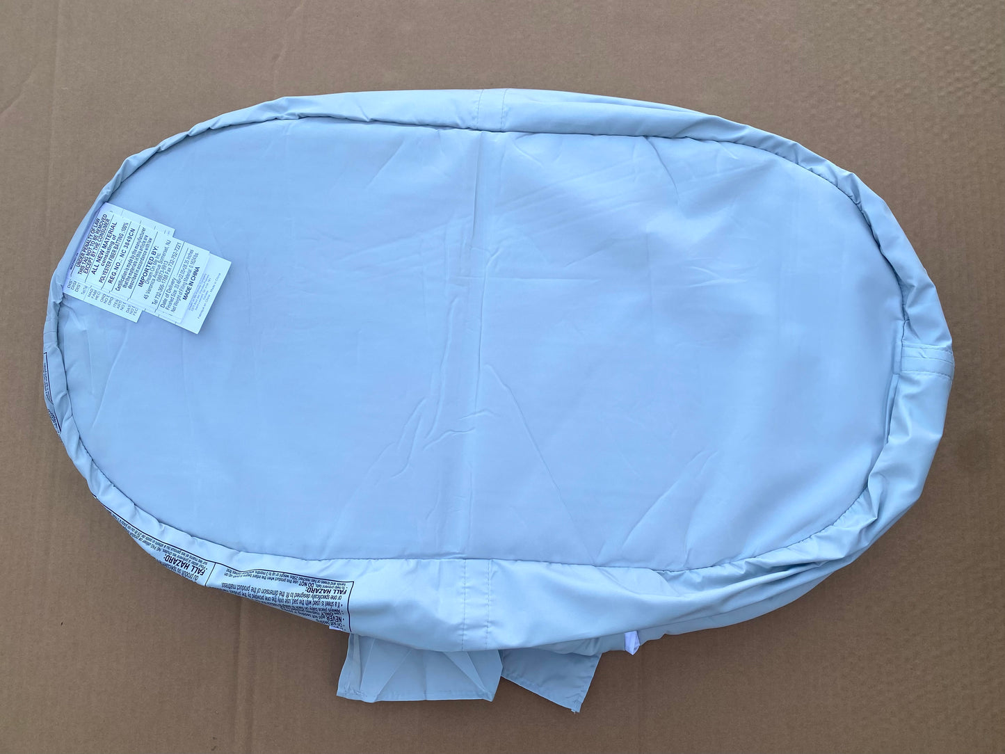 new Other - Dream Of Me Portable 2-In-1 Lacy Bassinet, Light Gray