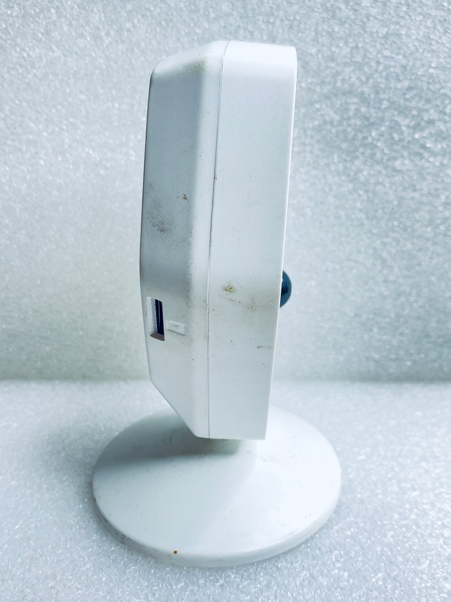 Night Owl White Wireless 1080P Indoor Security Camera, WCM-HT20W-IN-HIK