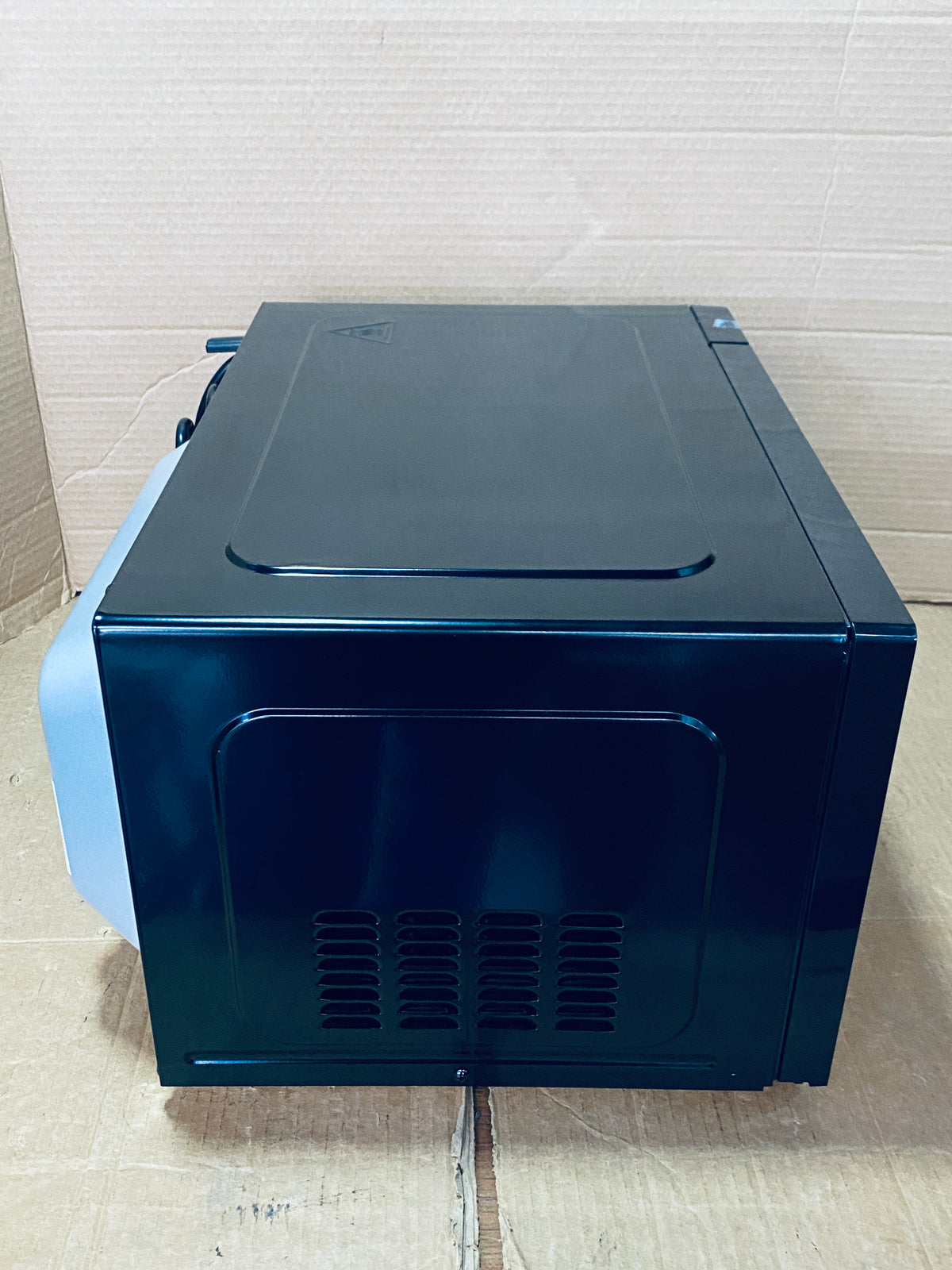 New Other FRIGIDAIRE 1.2 cu ft Microwave, Digital Air Fryer, Convection Oven