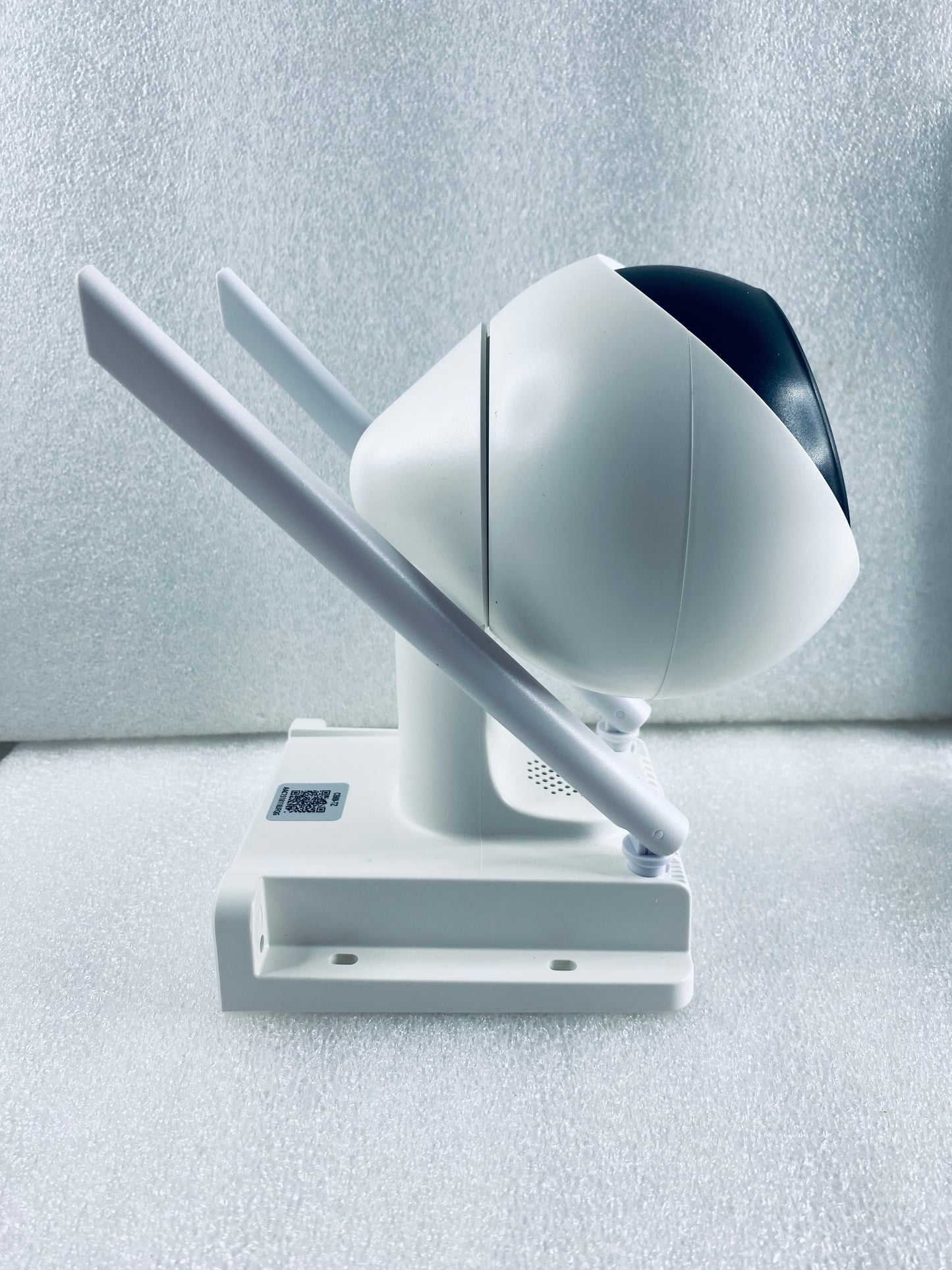 New Open Box VStarCam 1080P (3MP) IP Camera With Solar Charger, White