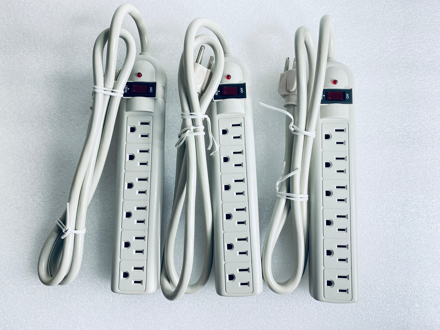 lot Of 3 New Other - 6 Outlet 125V 15A Surge Protectors, BB-06-1