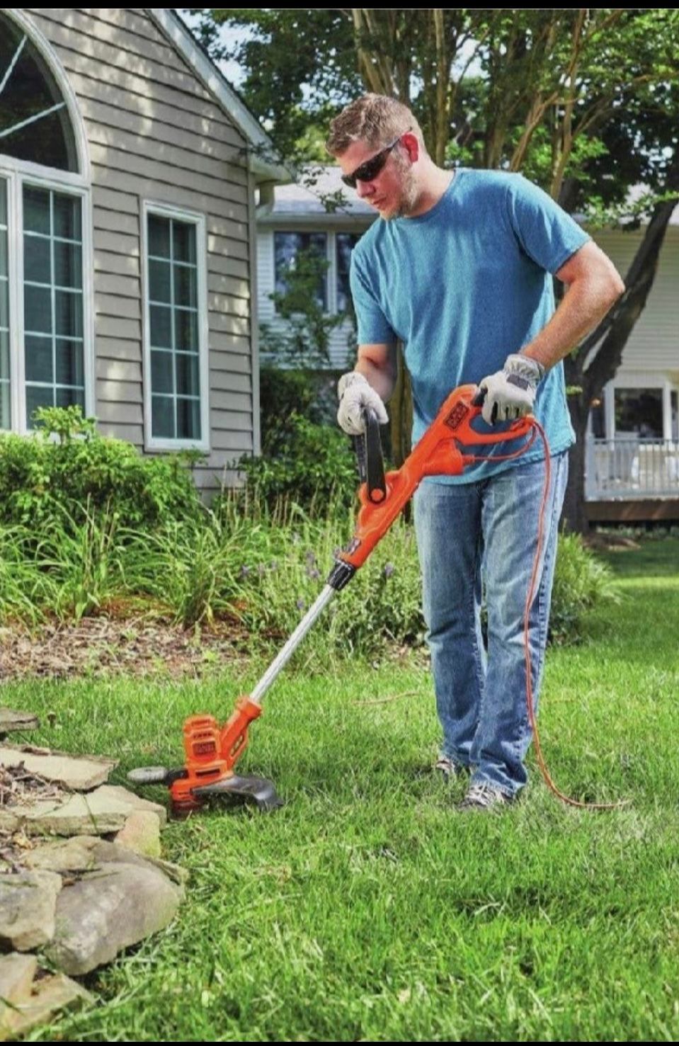 Black & Decker 2In1 Auto Feed 6.5 Amp 14” String Trimmer/Lawn Edger