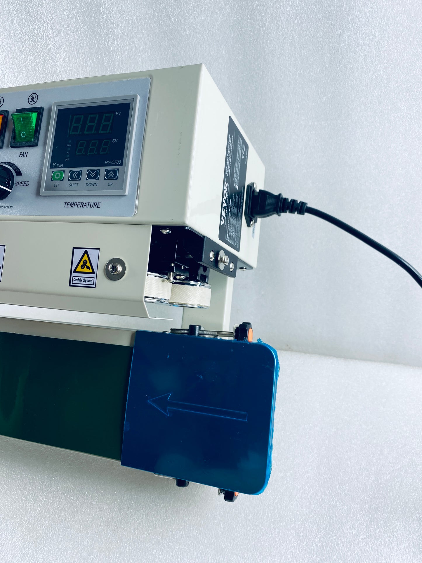 New Open Box VEVOR Continuous Bag Band Sealing Machine With Temperature Control