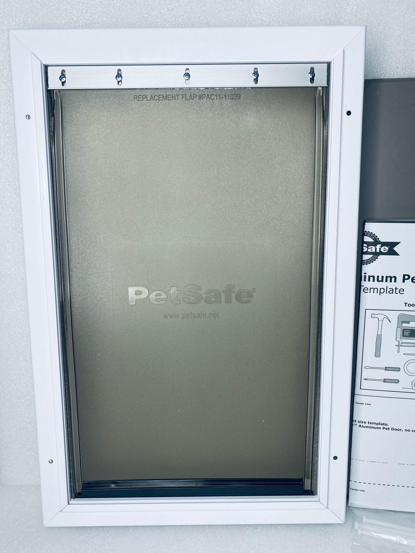 New Other PetSafe Freedom Aluminum Large Pet Door With Durable Frame, White