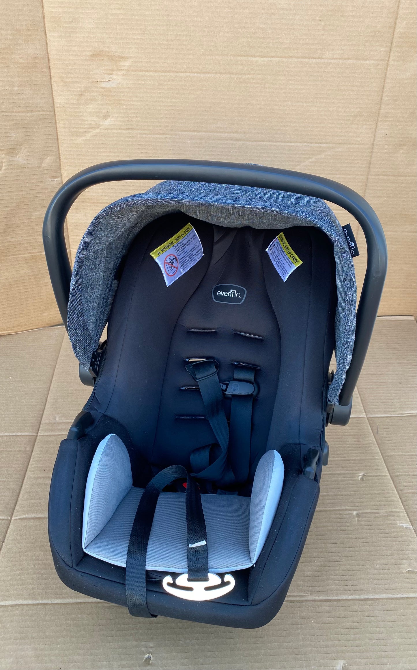 evenflo Litemax Pivot Pro Series 2.0 Infant Car Seat, Devon Gray - (READ)