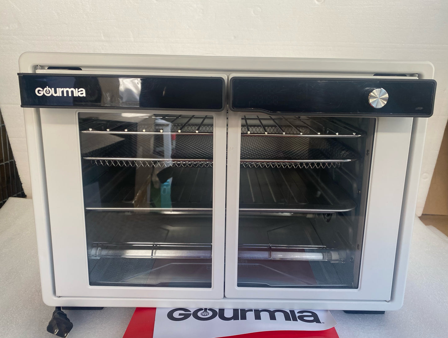 Like New Gourmia 27Qt French Door Air Fryer Oven With  FryForce 360°, White