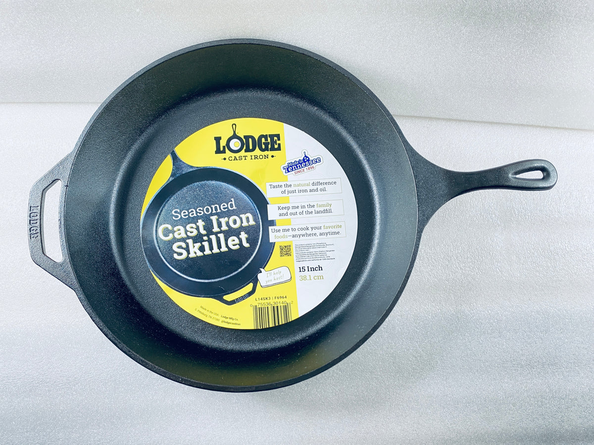 New Open Box Lodge 15" Pre-Seasoned Cast Iron Skillet With Easy-Grip Handle