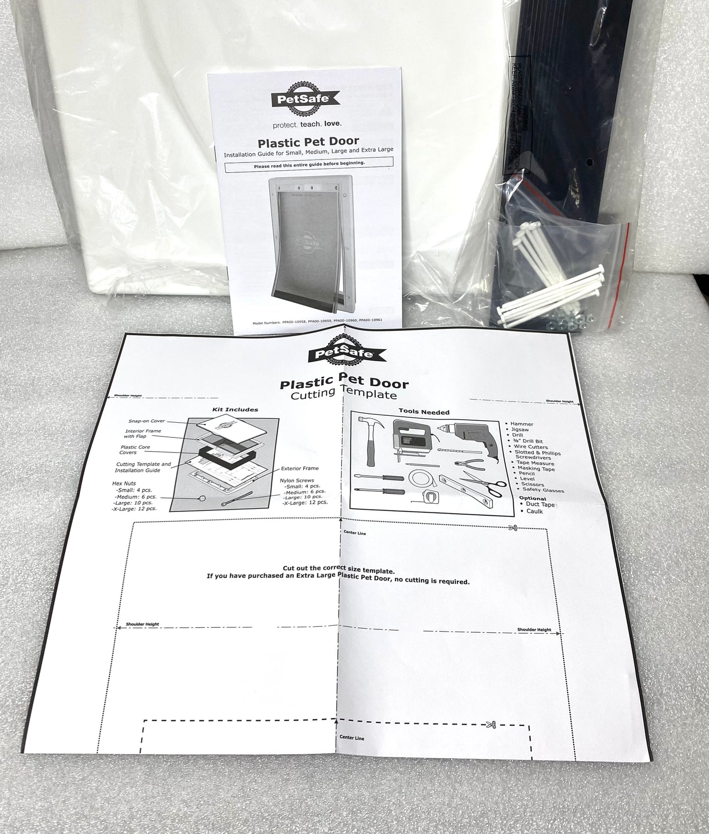 new Other - PetSafe Plastic Pet Door for Extra Large Dogs Weighing Up to 220 lb - (READ)