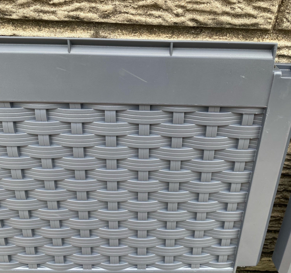 New Other Suncast 33Gal Wicker-Style Hideaway Trash Can With Secure Latching Lid