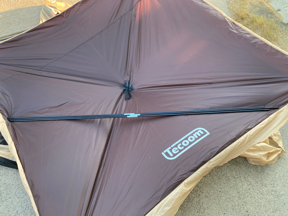 Like New Tecoom 6’ x 6’ 4-Sided Pop Up Canopy/Gazebo Tent With Mesh Windows