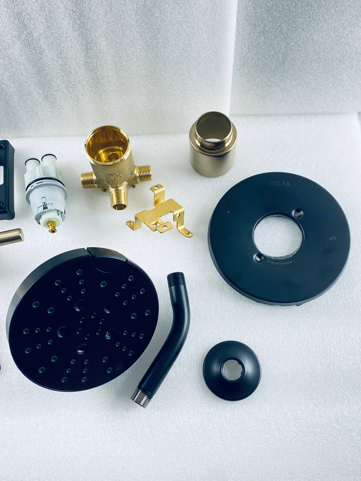 New Other Delta Nicoli 14 Series H2Okinetic Shower Head & Handle Set