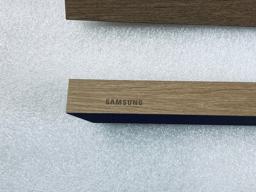 New Other Samsung Modern 55" The Frame TV Customizable Bezel, Teak
