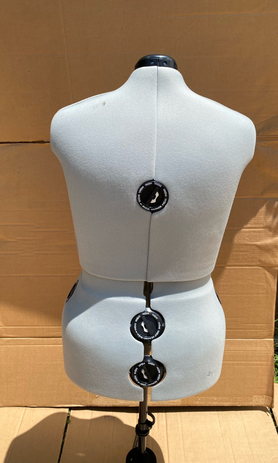 Dritz Twin-Fit Full-Figure Adjustable Dress Form Female Clothing Mannequin