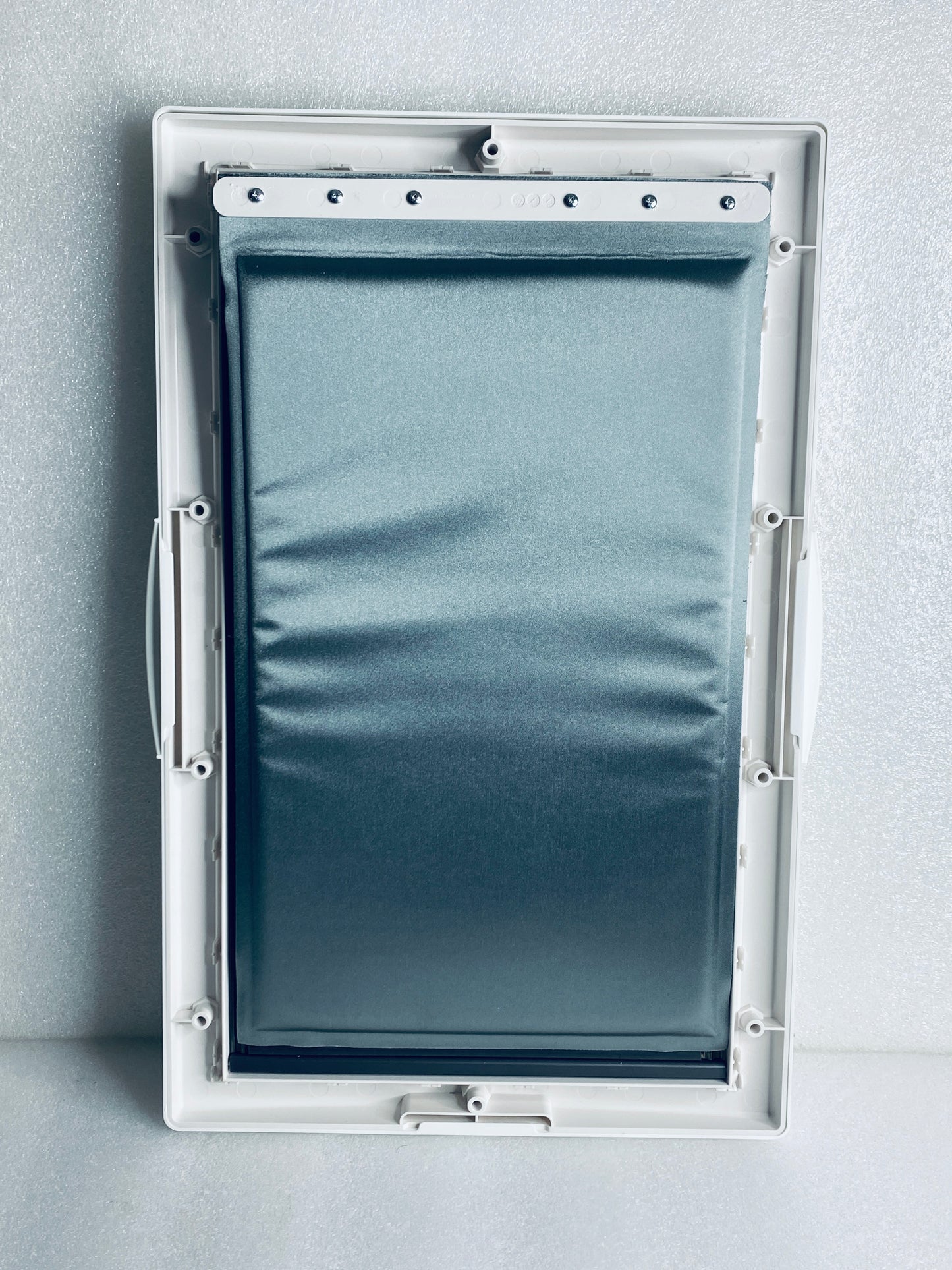 New Other PetSafe Large Extreme Weather Plastic Frame Dog/Cat Door, PPA00-10986