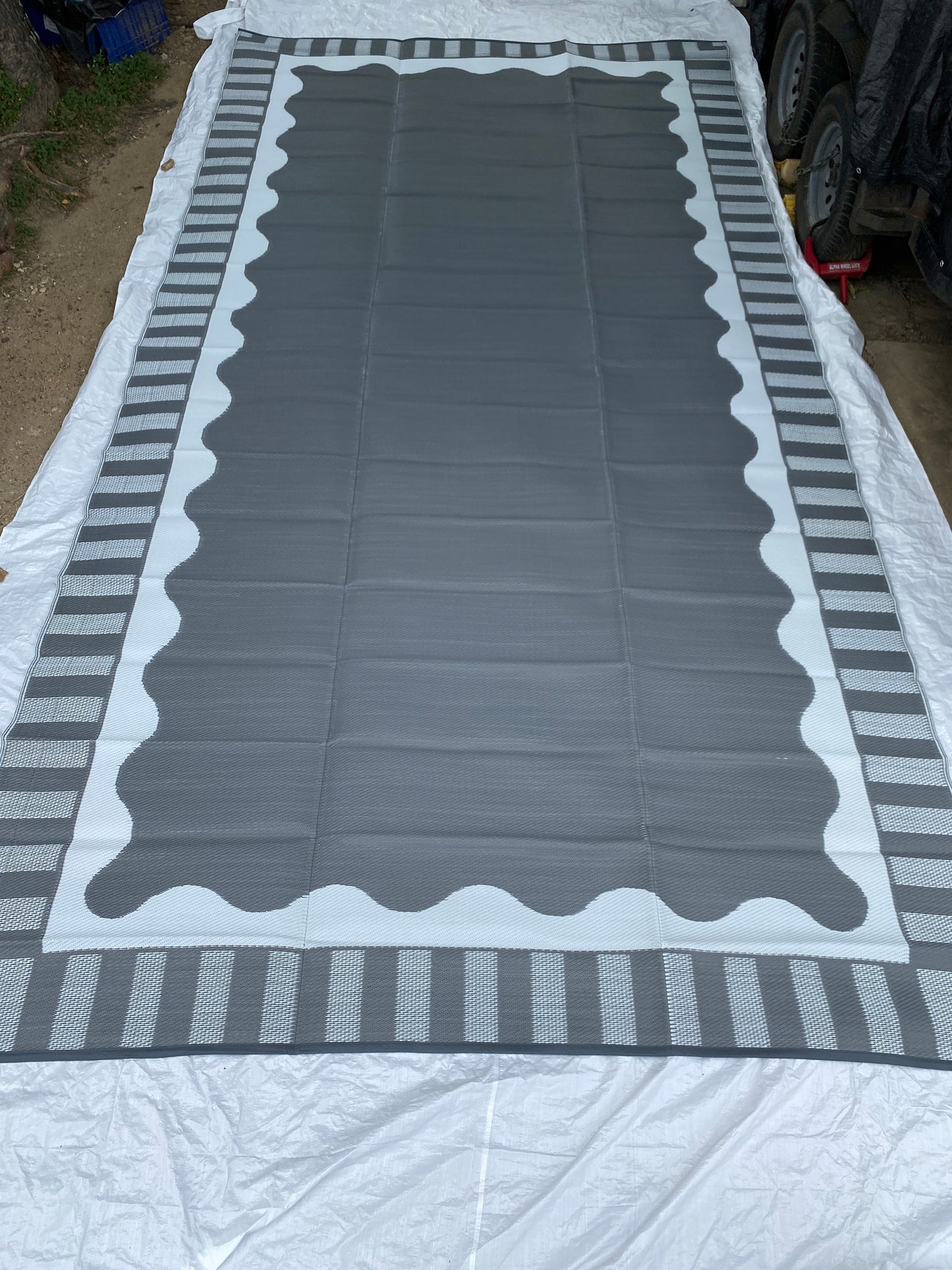 New Open Box Garvee 9’ x 18’ Waterproof Plastic Straw Reversible Outdoor Rug