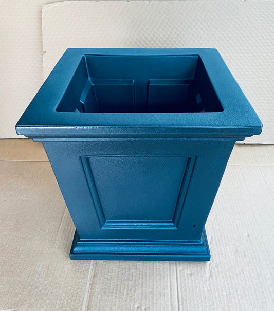 New Other Mayne Fairfield 16” Square Planter, Self-Watering & Weather-Resistant