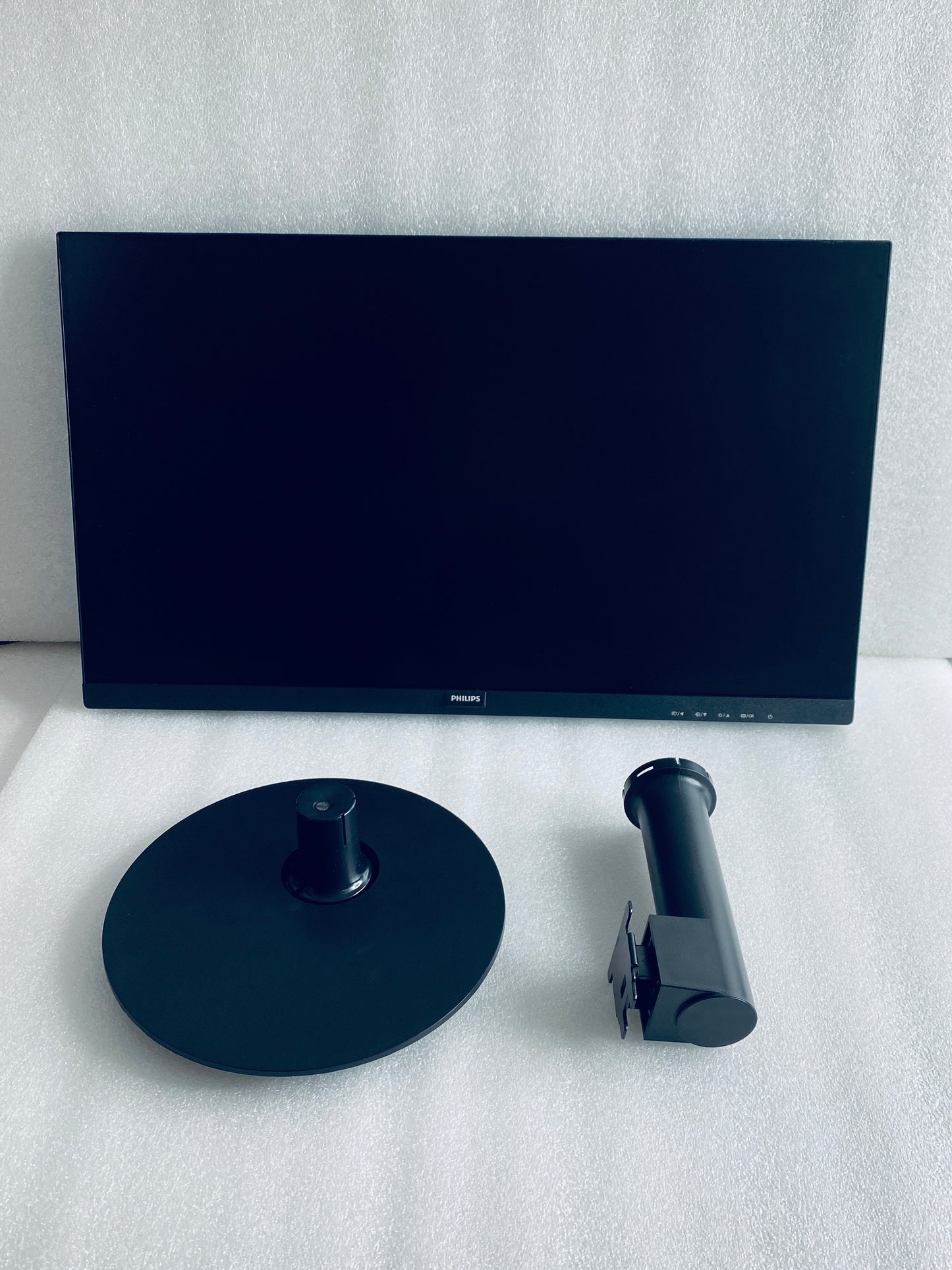 New Other Philips 24” 100Hz Frameless Full HD Monitor With Eye Care, Black