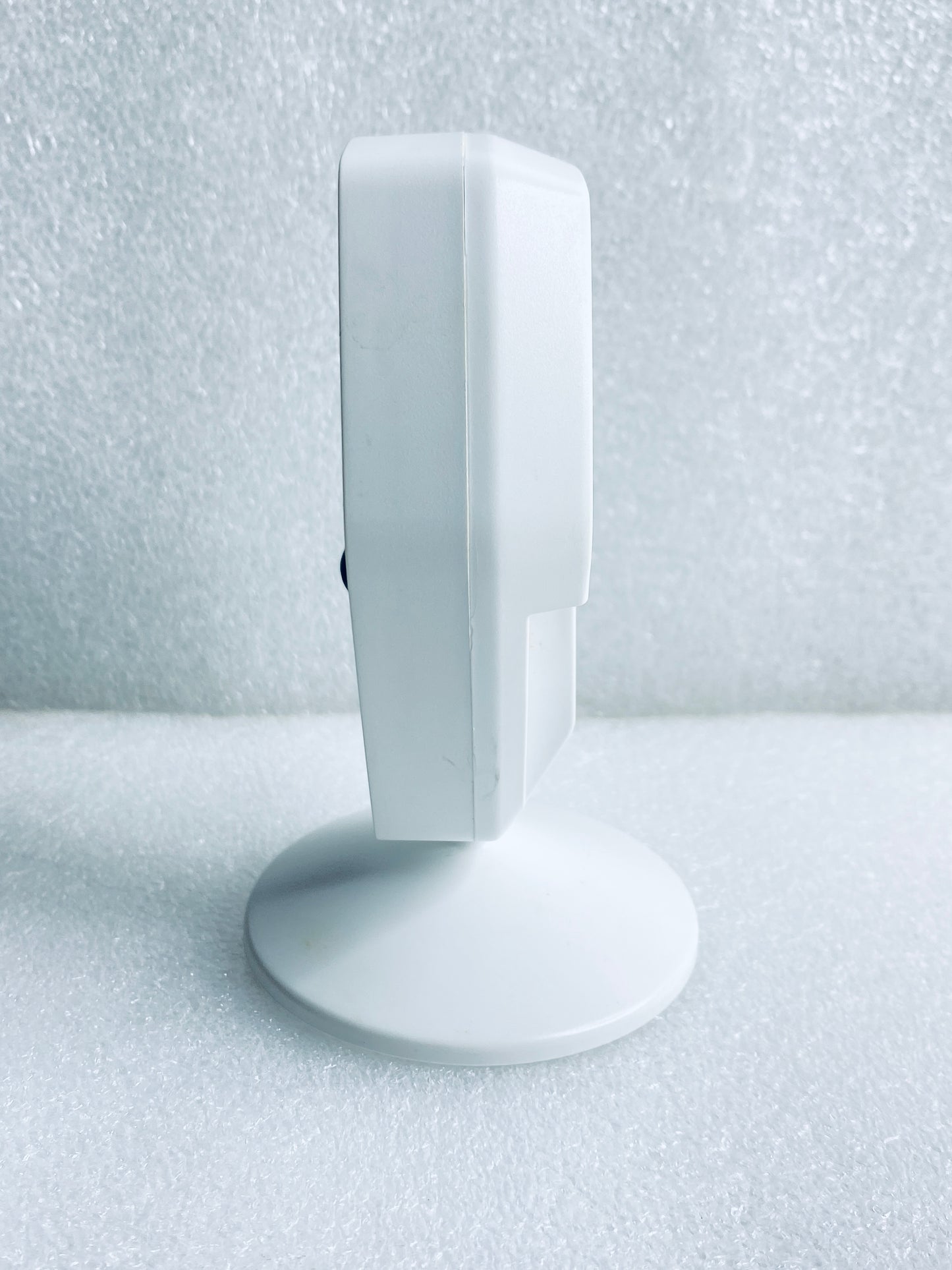 Night Owl Wireless WCM-HT20W-IN-HIK 1080P Indoor White Security Camera