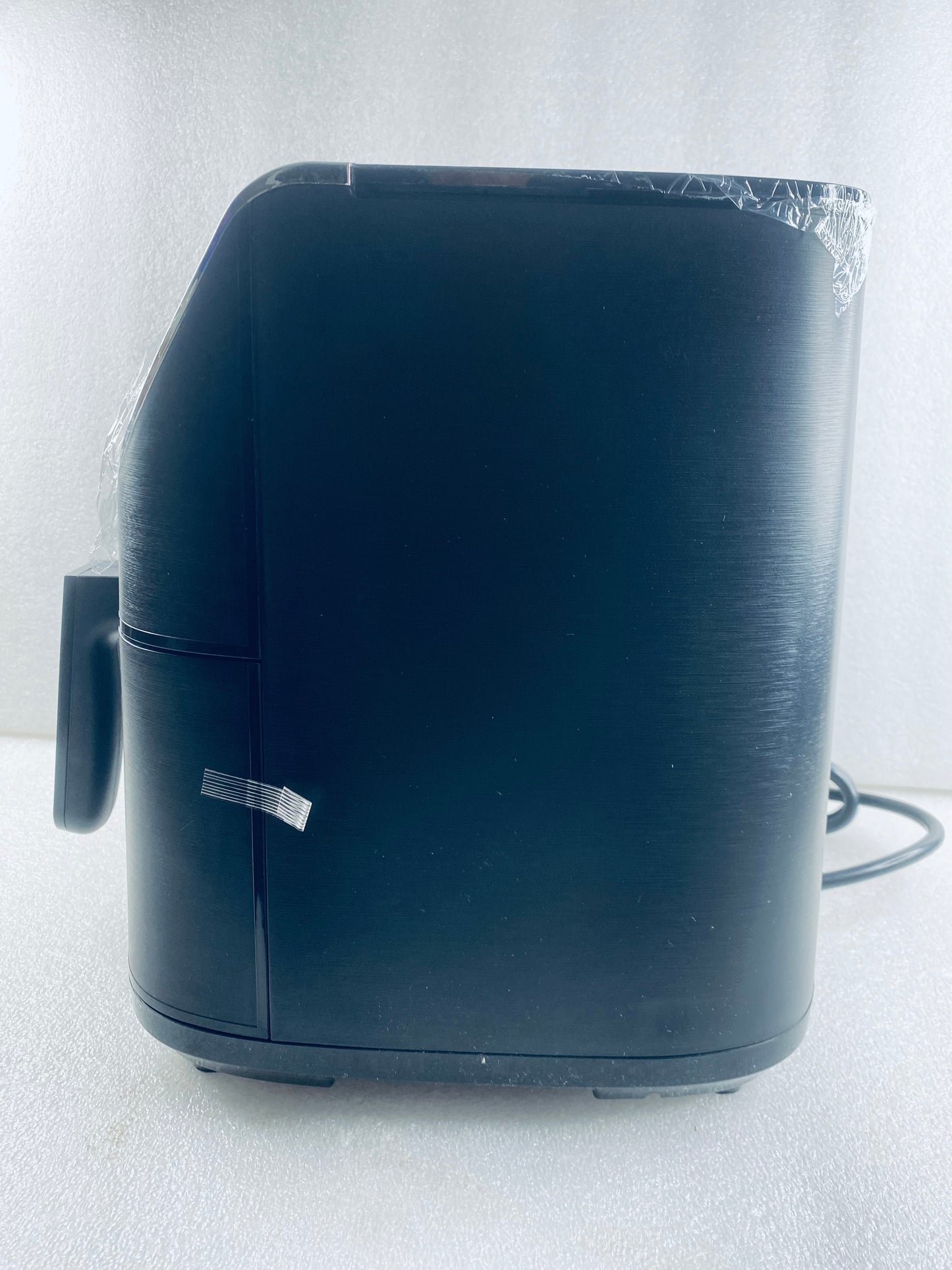New Gourmia 7 Quart Digital Air Fryer With LED Display, Black