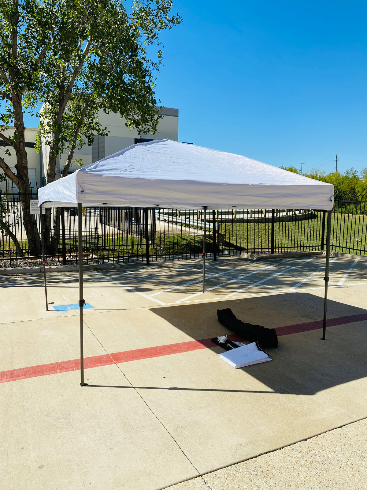 New Other Garvee 10'x10' Pop-Up Canopy Tent With Sidewall, Stakes & Ropes White