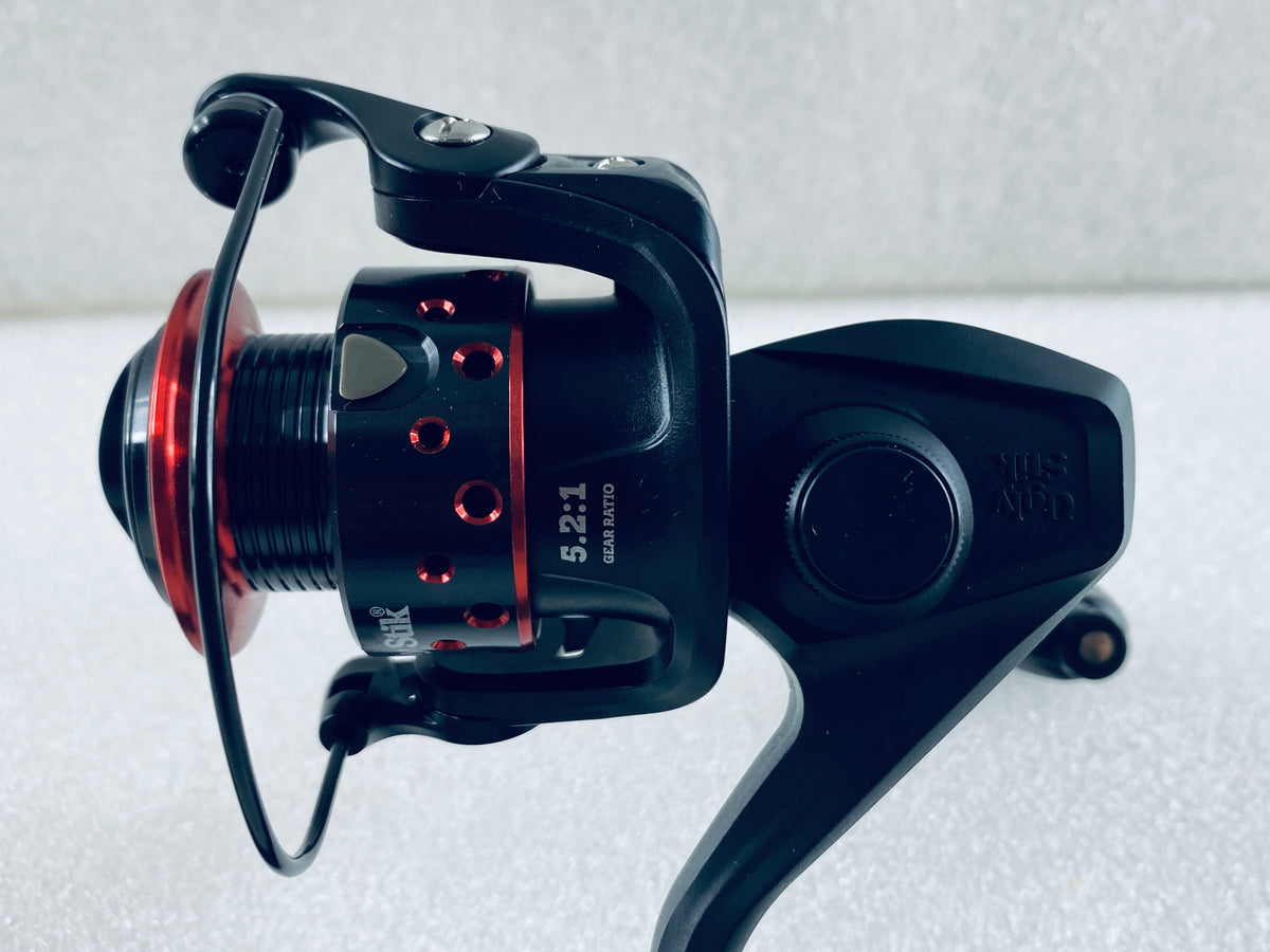 New Other Ugly Stik GX2 5' Light Spinning Combo, Black/Red