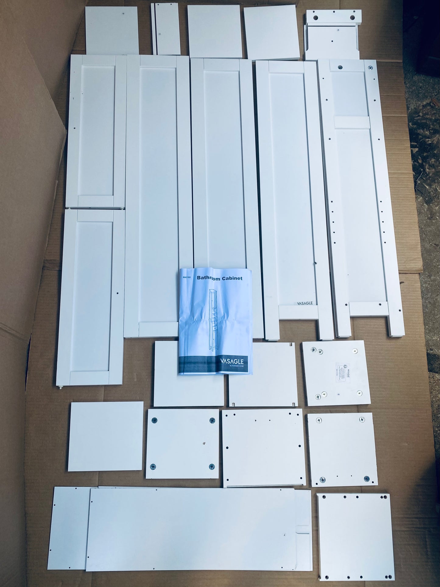 New Other VASAGLE 70.9” Tall Freestanding Floor Storage Cabinet, Cloud White