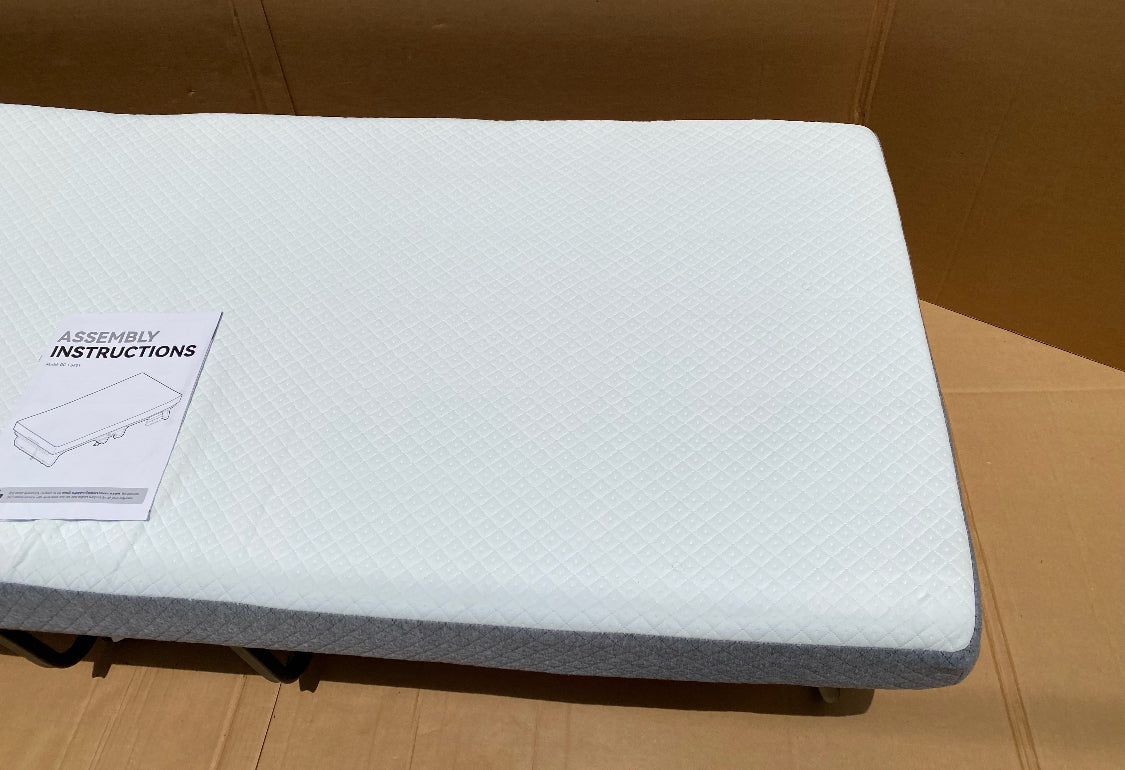Like New Decofy Folding Twin Size Metal Frame Bed With Memory Foam Mattress