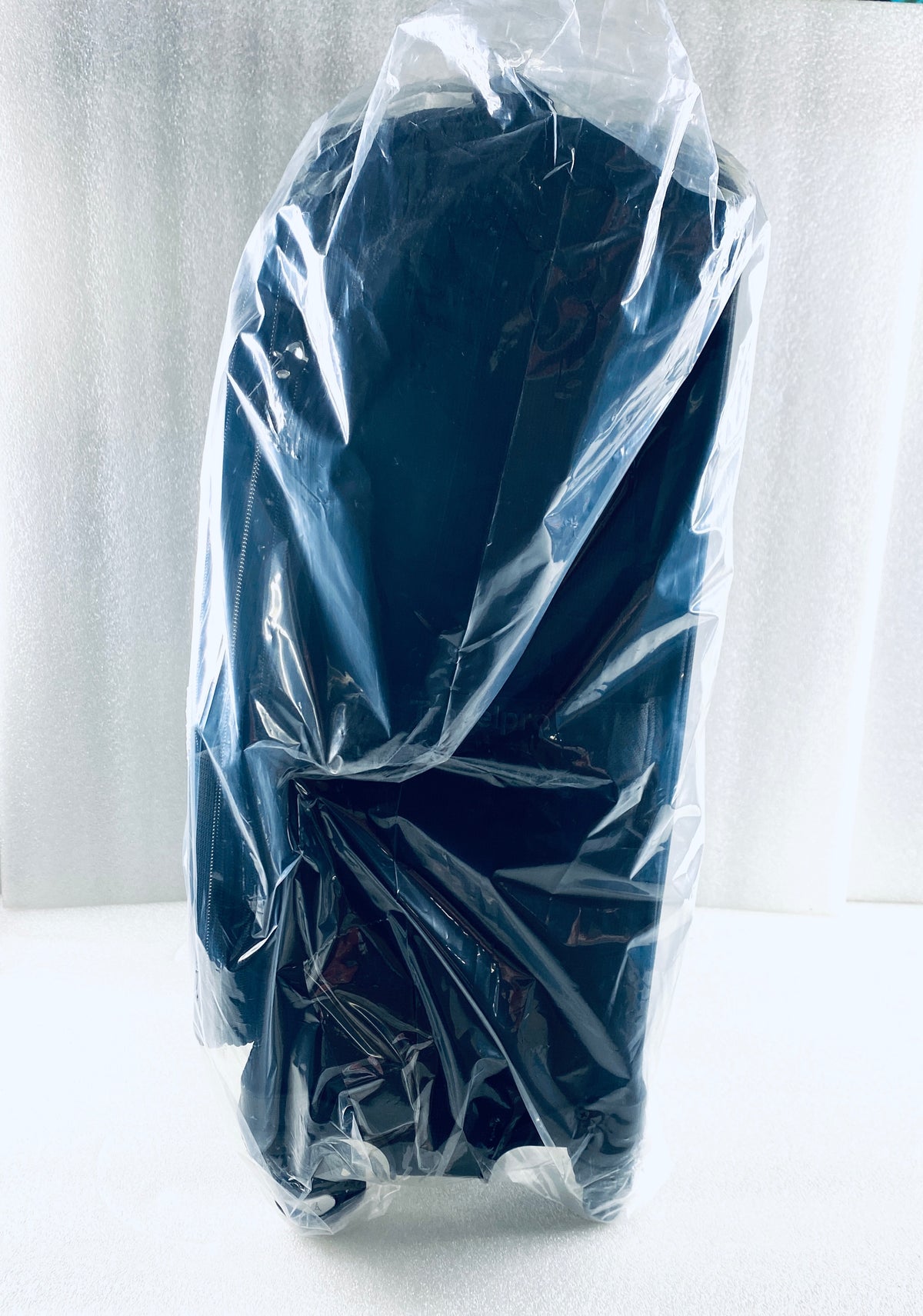 New Travelpro Maxlite 5 Softside 21" Carry-On Luggage Spinner, Black