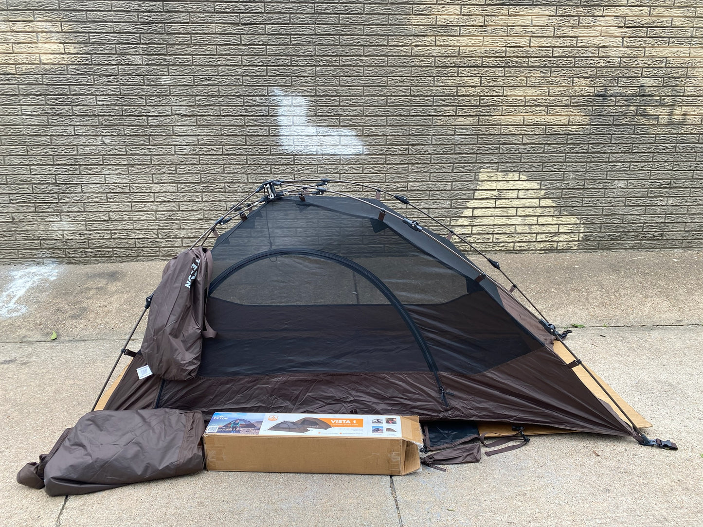 New Other Teton Sports Quick Dome Camping & Backpacking Tent W/ Clip-On Rainfly