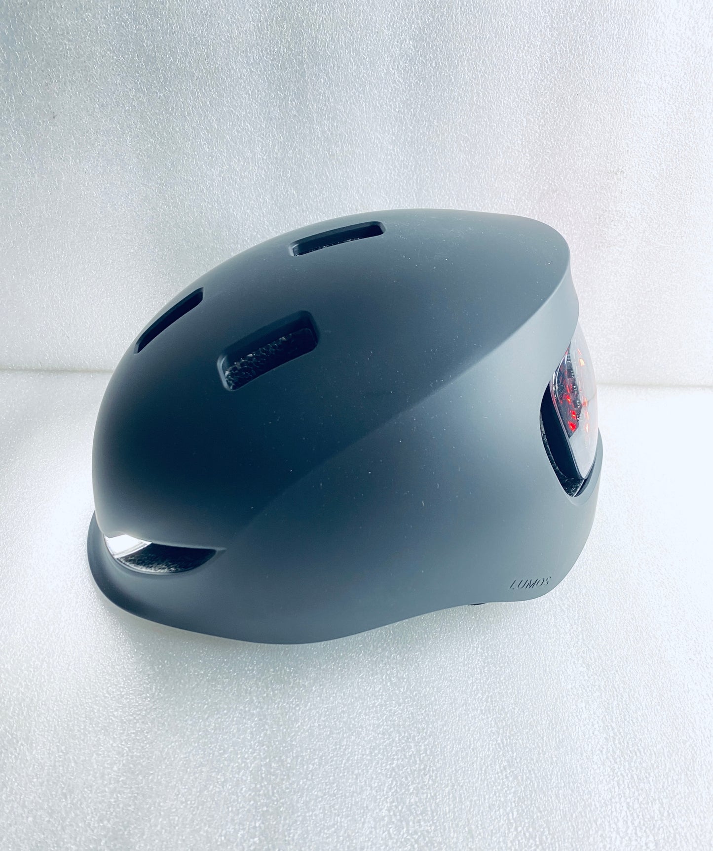 New Other Lumos Matrix Size M/L Bluetooth Charcoal Black Smart Helmet W/ Remote