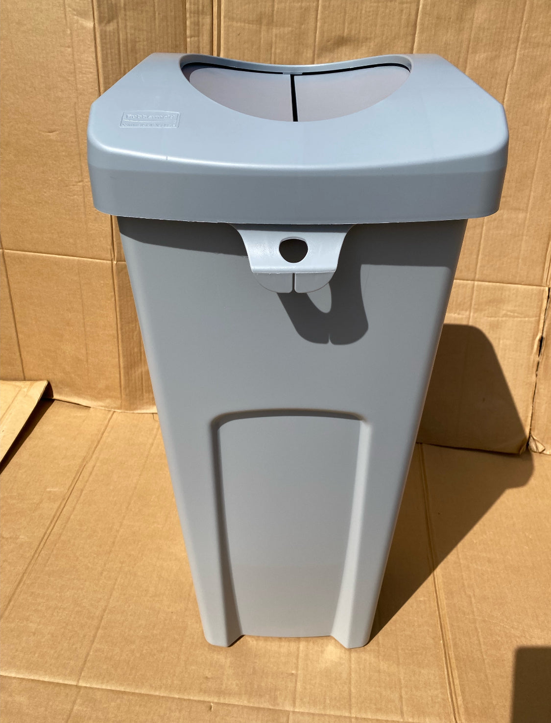 New Other Rubbermaid Commercial 23Gal Universal Plastic Trash Can W/ Swing Lid