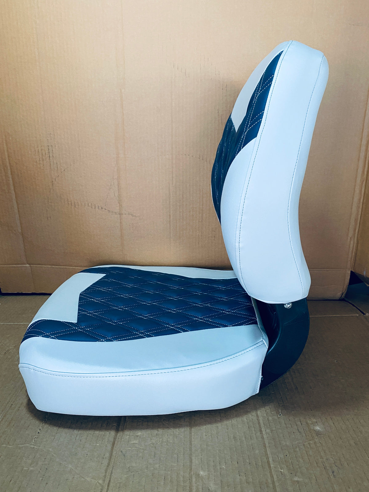 New Other Lippert Folding Pontoon Boat Seat With Contoured Foam Cushioning