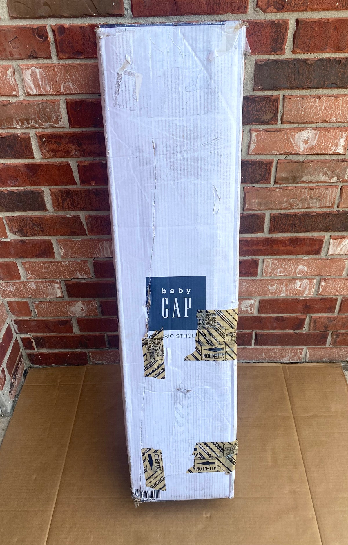 Like New Baby Gap Lightweight Classic Stroller With Recline & Fold, Gray Stripes