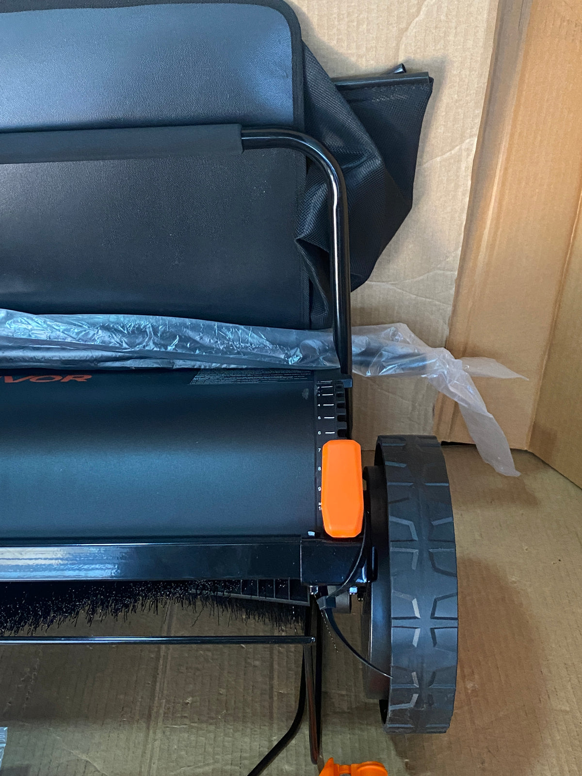 New Other Vevor 21” Push Lawn Sweeper For Leaves & Grass, Black/Orange