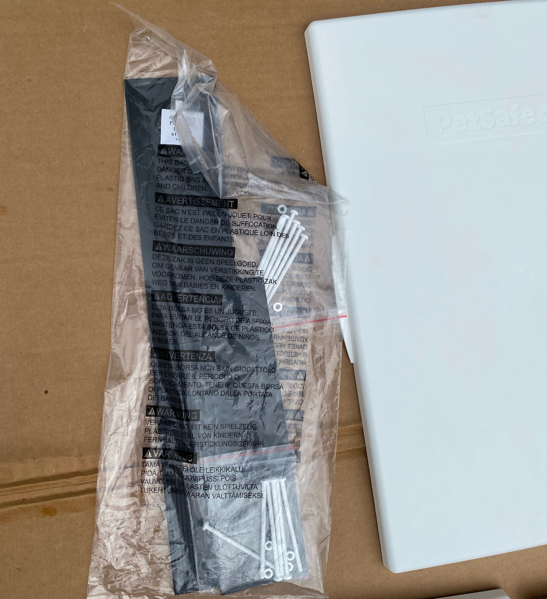 New Petsafe White Extreme Weather Large Pet Door, Flap Size 10 1/8” x 16 1/4”