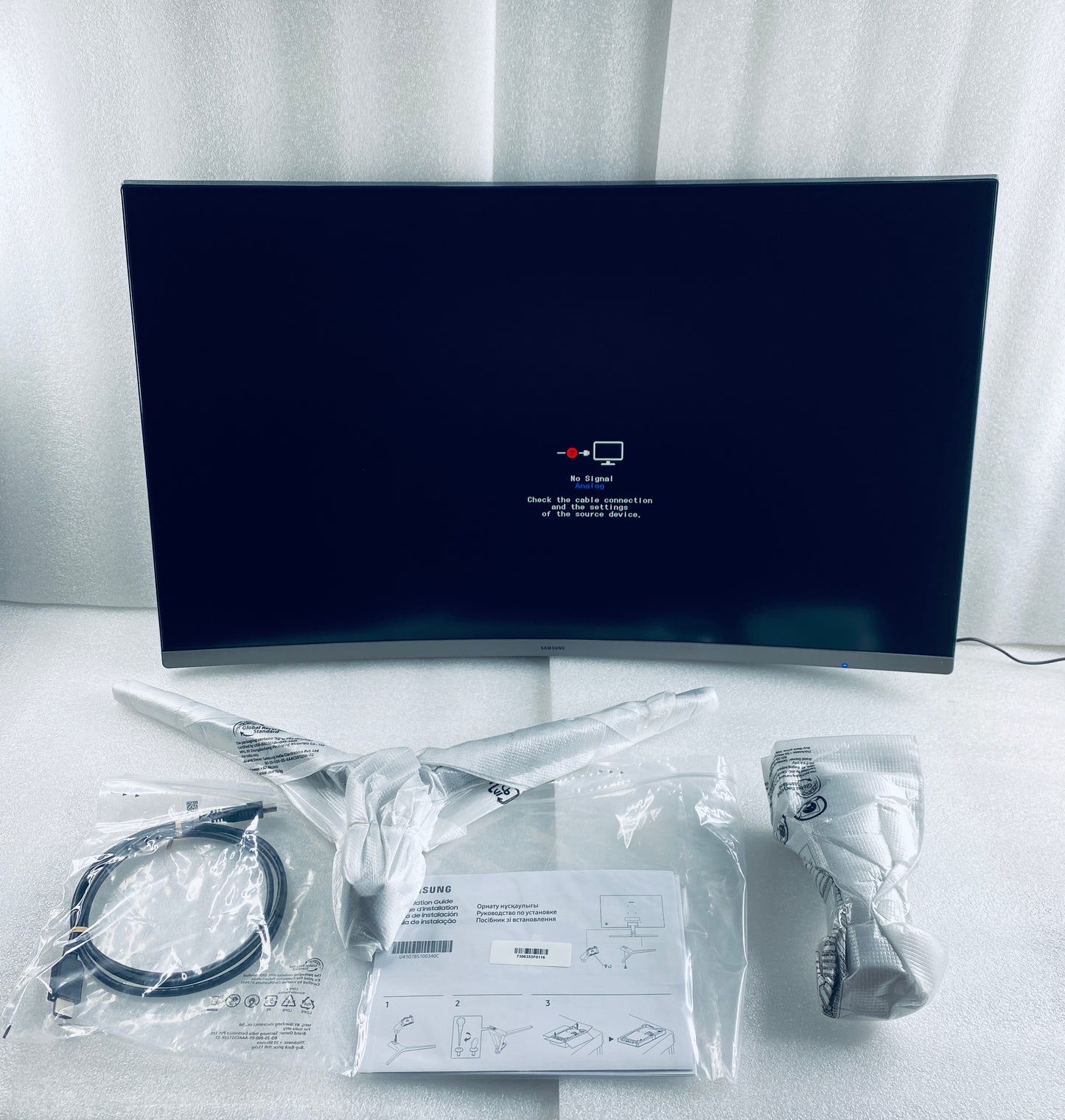 New Open Box Samsung 32” S3 FHD 100Hz Curved Gaming Monitor W/ Built-in Speakers