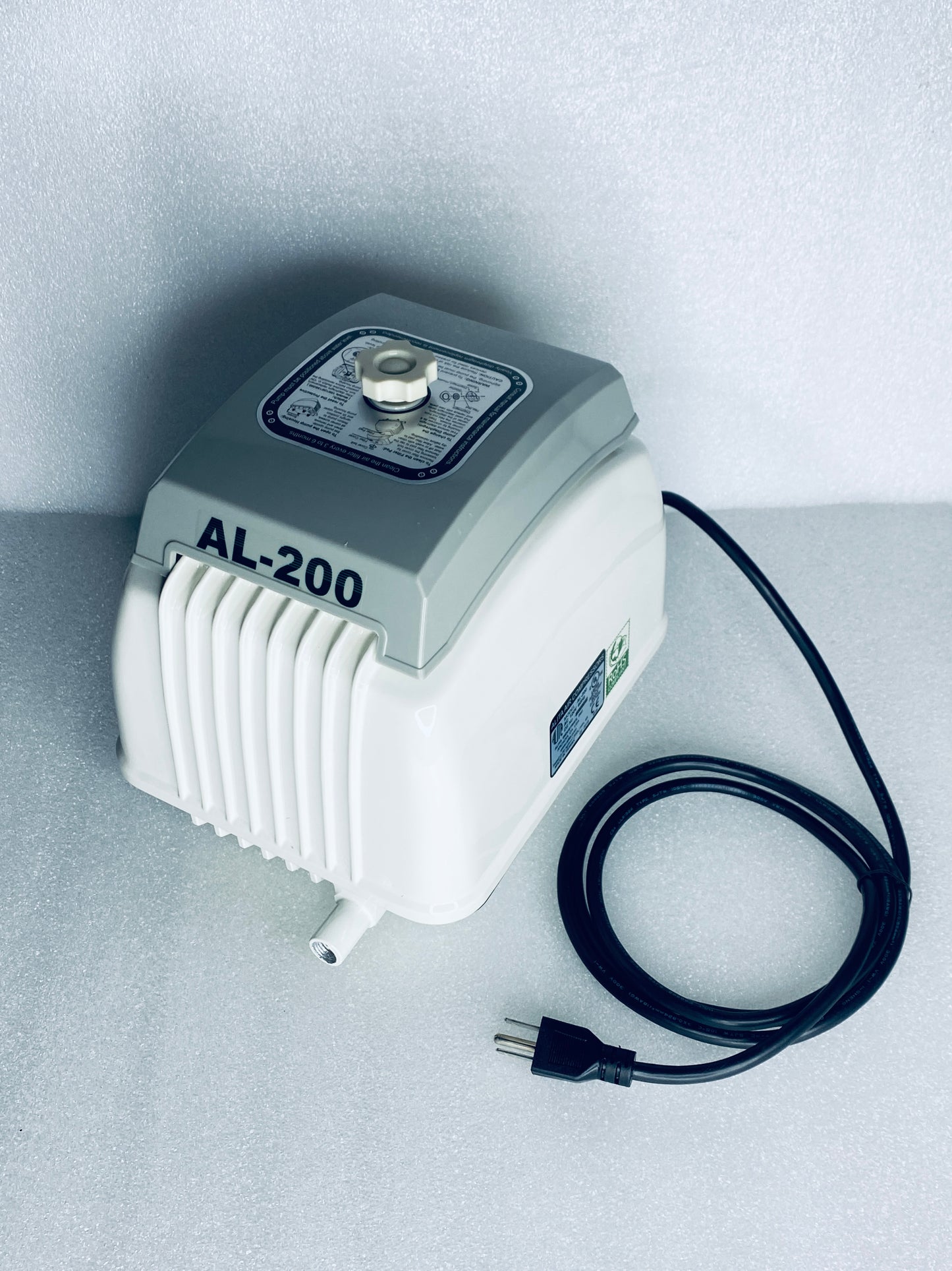 Lot Of New Other-Alita Linear Air Pump 115VAC 200LPM & (3) 10" Diffusers & Bases