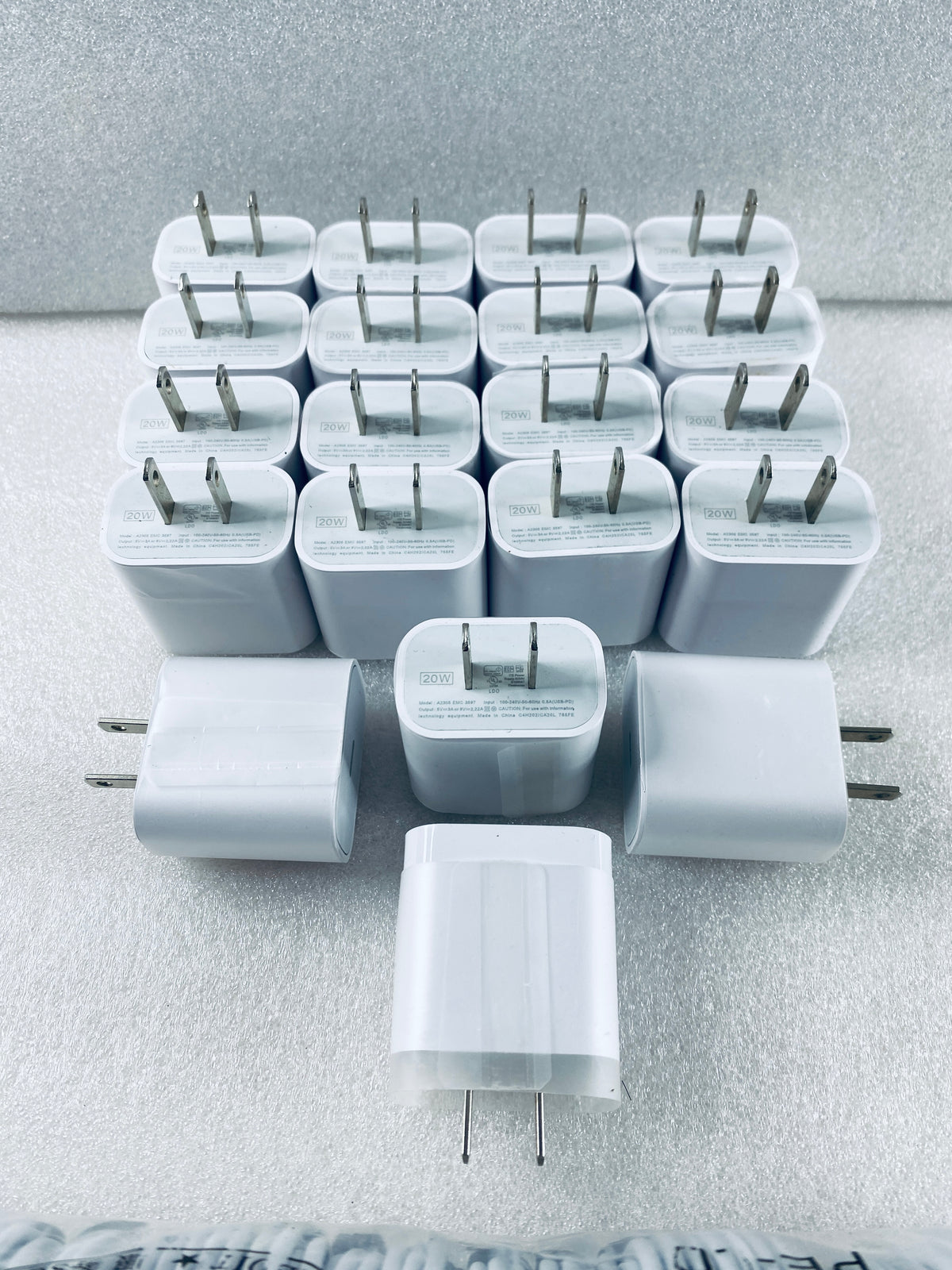 Lot Of 40-New Other (20) 20W USB‑C Power Adapters & (20) Type-C Charge Cables