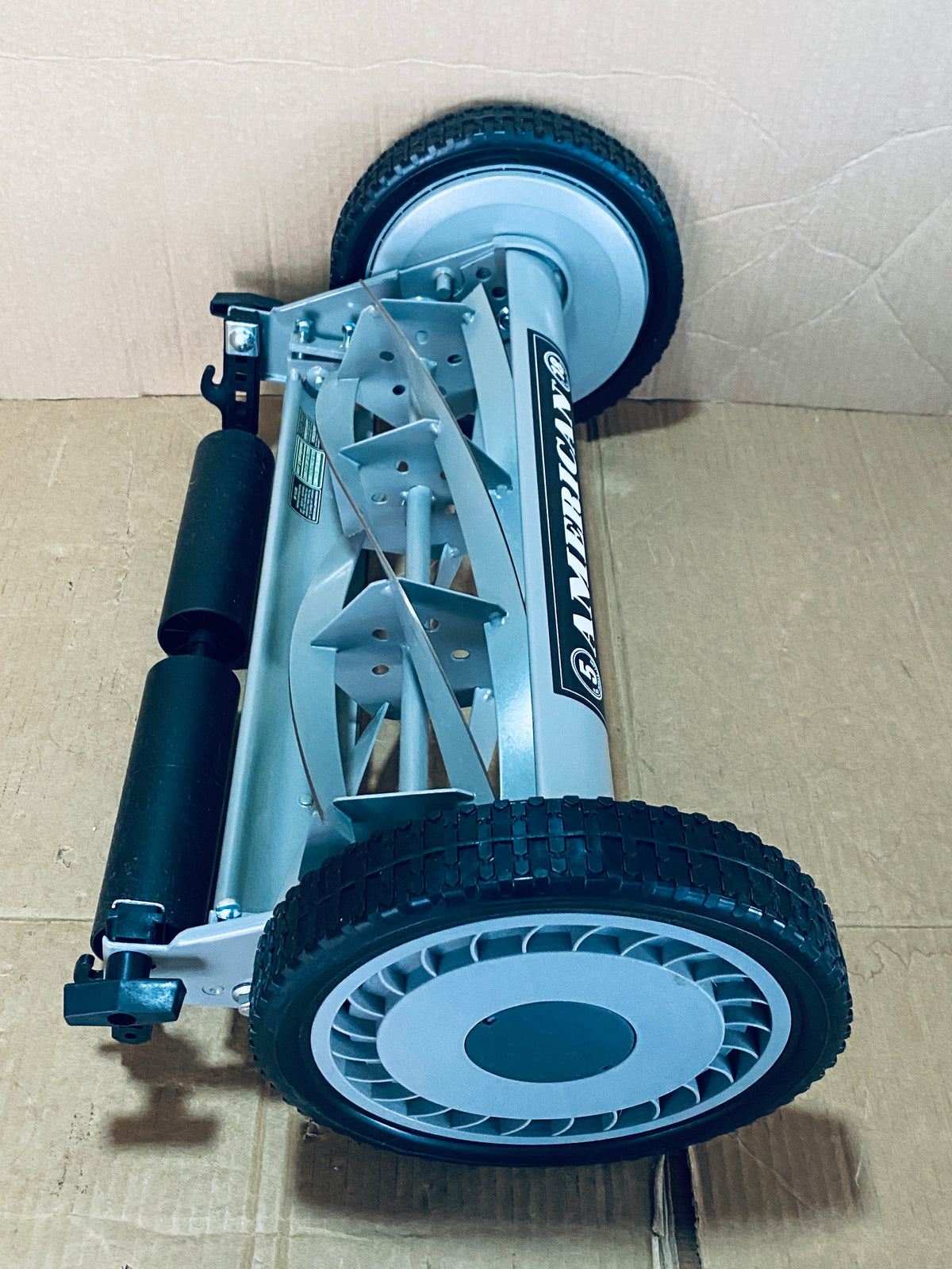 New Other American Lawn Mower 18 Inch 5 Blade Push Reel Lawn Mower, Grey
