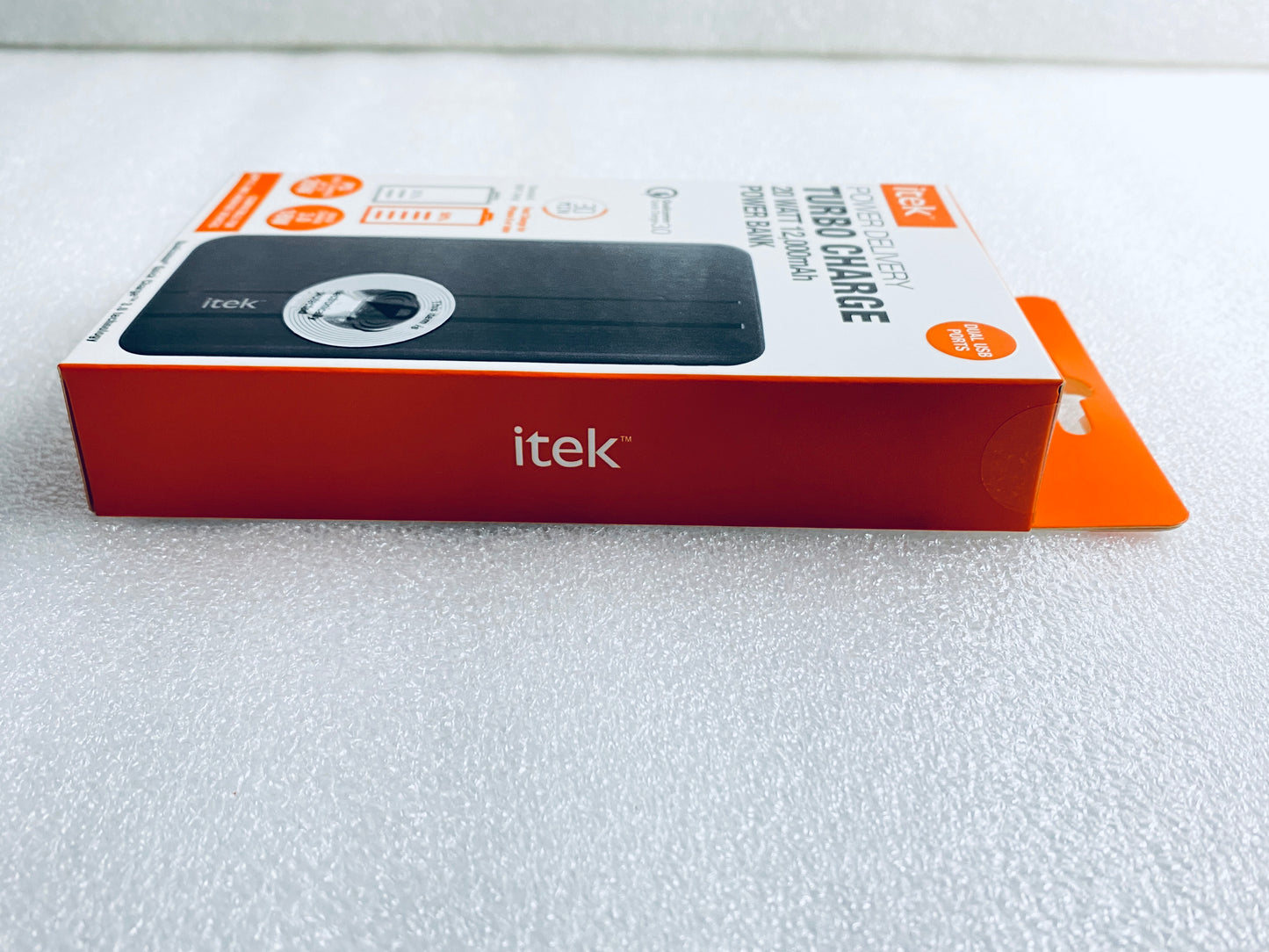 New Itek Power Delivery Turbo Charge 20 Watt 12,000mAh Power Bank, Black