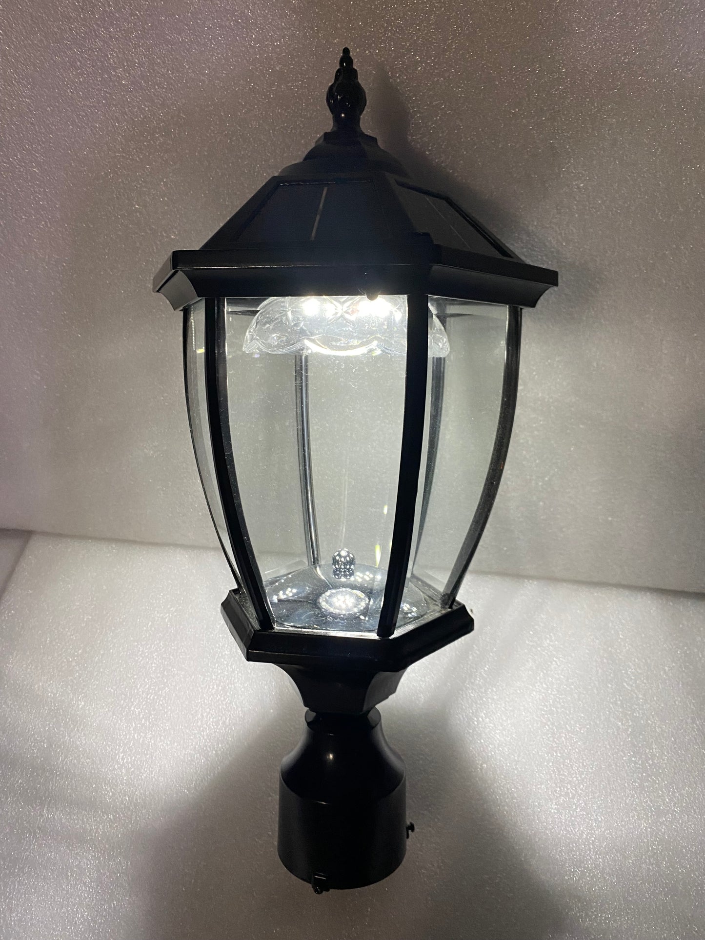 new Other - GYDZ Outdoor Waterproof Solar Post Pole/Pier Mount Lamp Light - READ