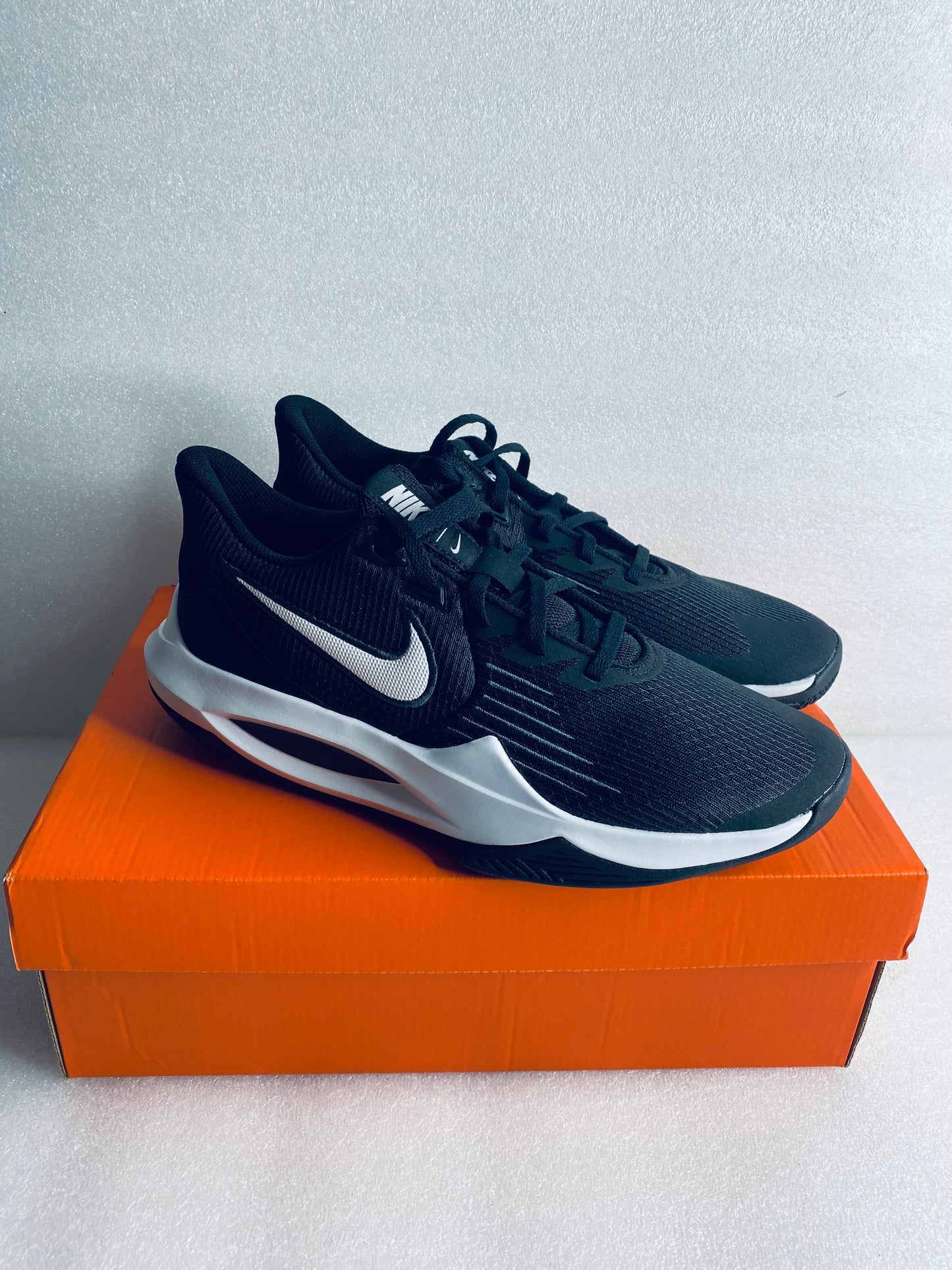 New Open Box Nike Precision V Shoe Size 9, Black & White, CW3403-003