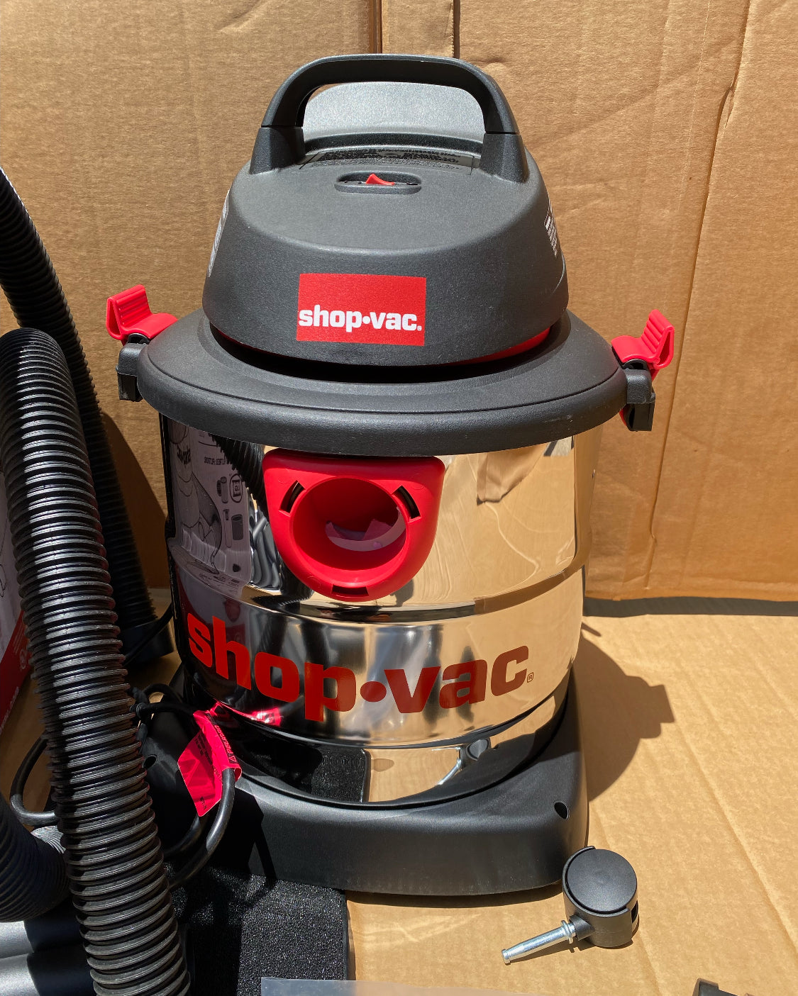 Like New Shop-Vac Wet/Dry 5 Gallon, 4.5 Peak HP Vacuum, Stainless Steel