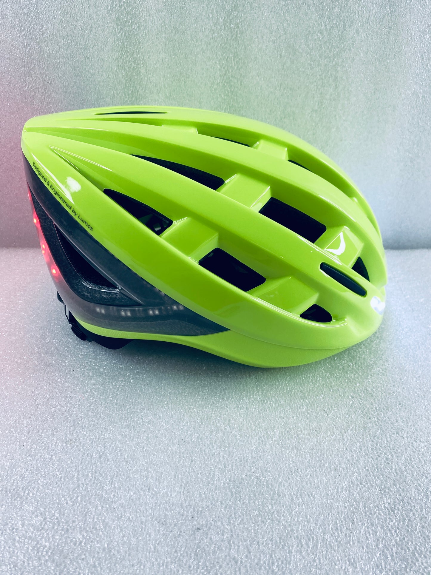 New Other Lumos Kickstart II M/L Electric Lime Smart Bike Helmet With Remote
