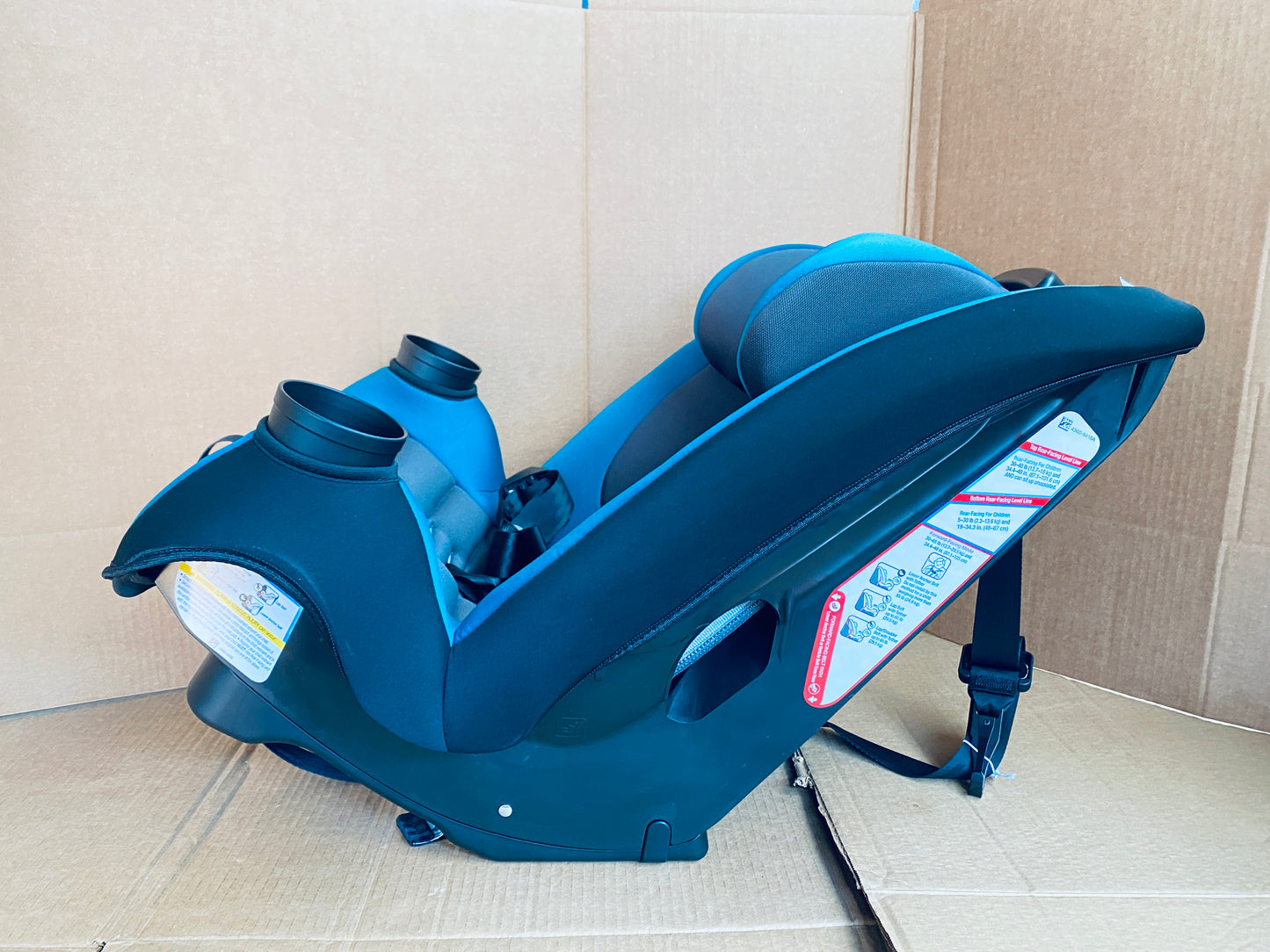 New Open Box Safety 1st Ellaris 3-in-1 Convertible Rear&Forward-Facing Car Seat