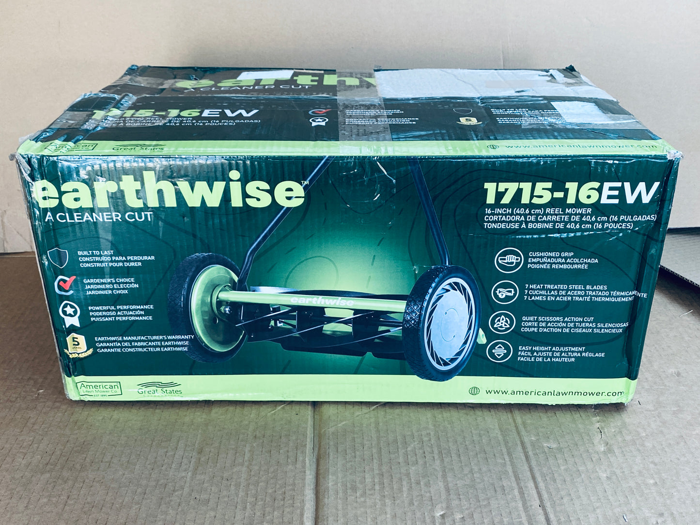 Earthwise 16-Inch 7-Blade Push Reel Lawn Mower, Grey